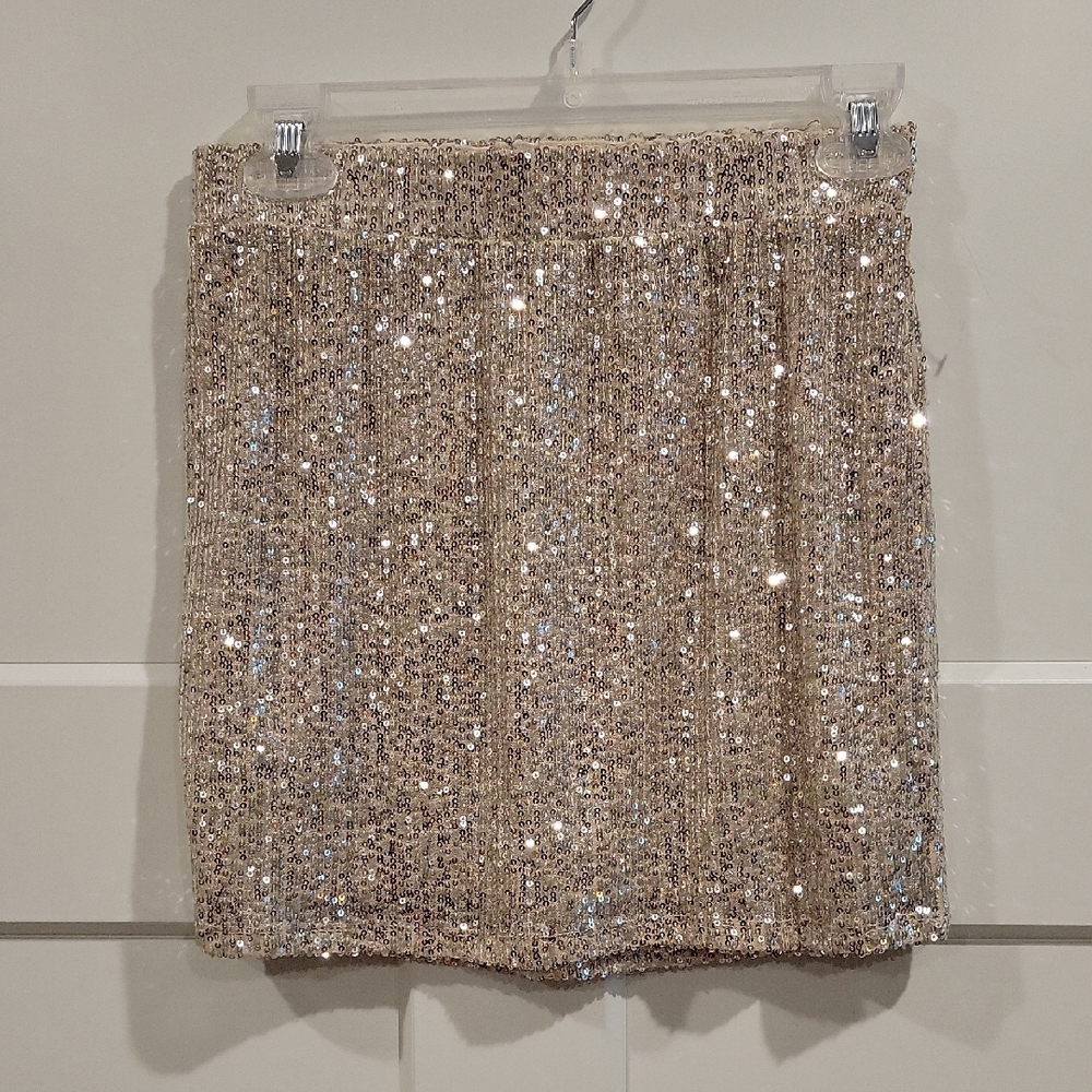 love on a hanger Sparkling Sequin Mini Skirt in Champagne Gold